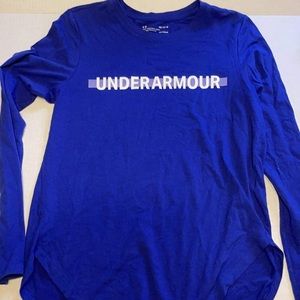 Under Armour loose heat gear long sleeve shirt